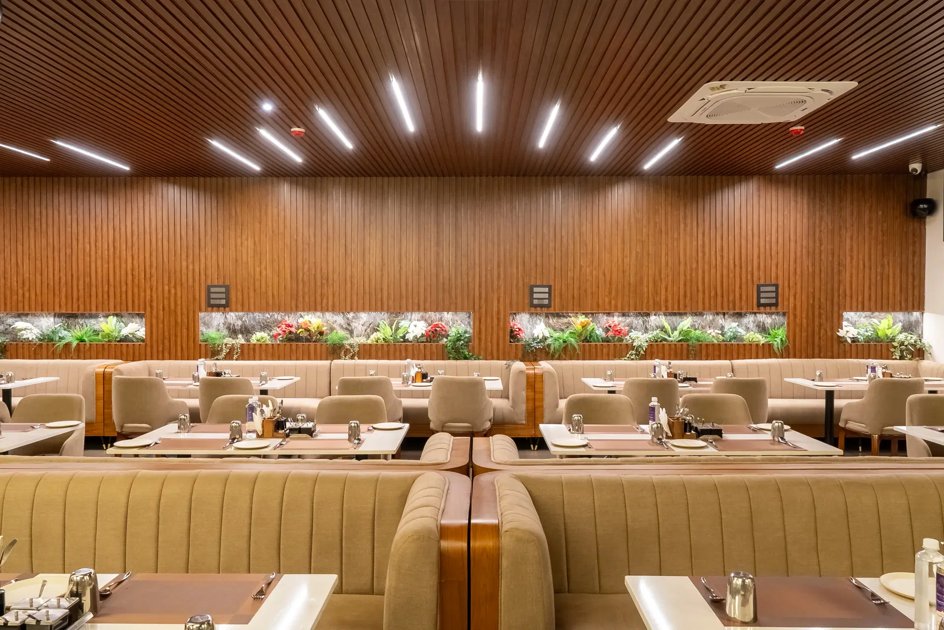Hotel Diyanvi Walkthrough