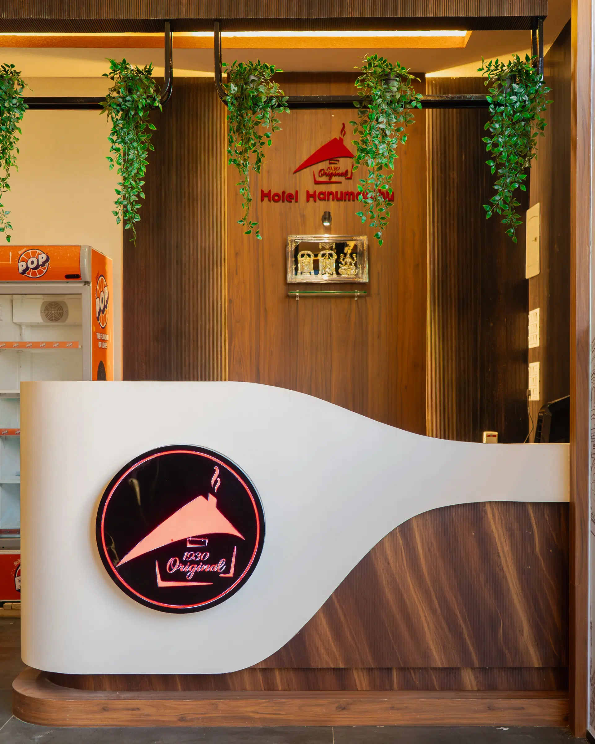 Hotel Hanumanthu Reels