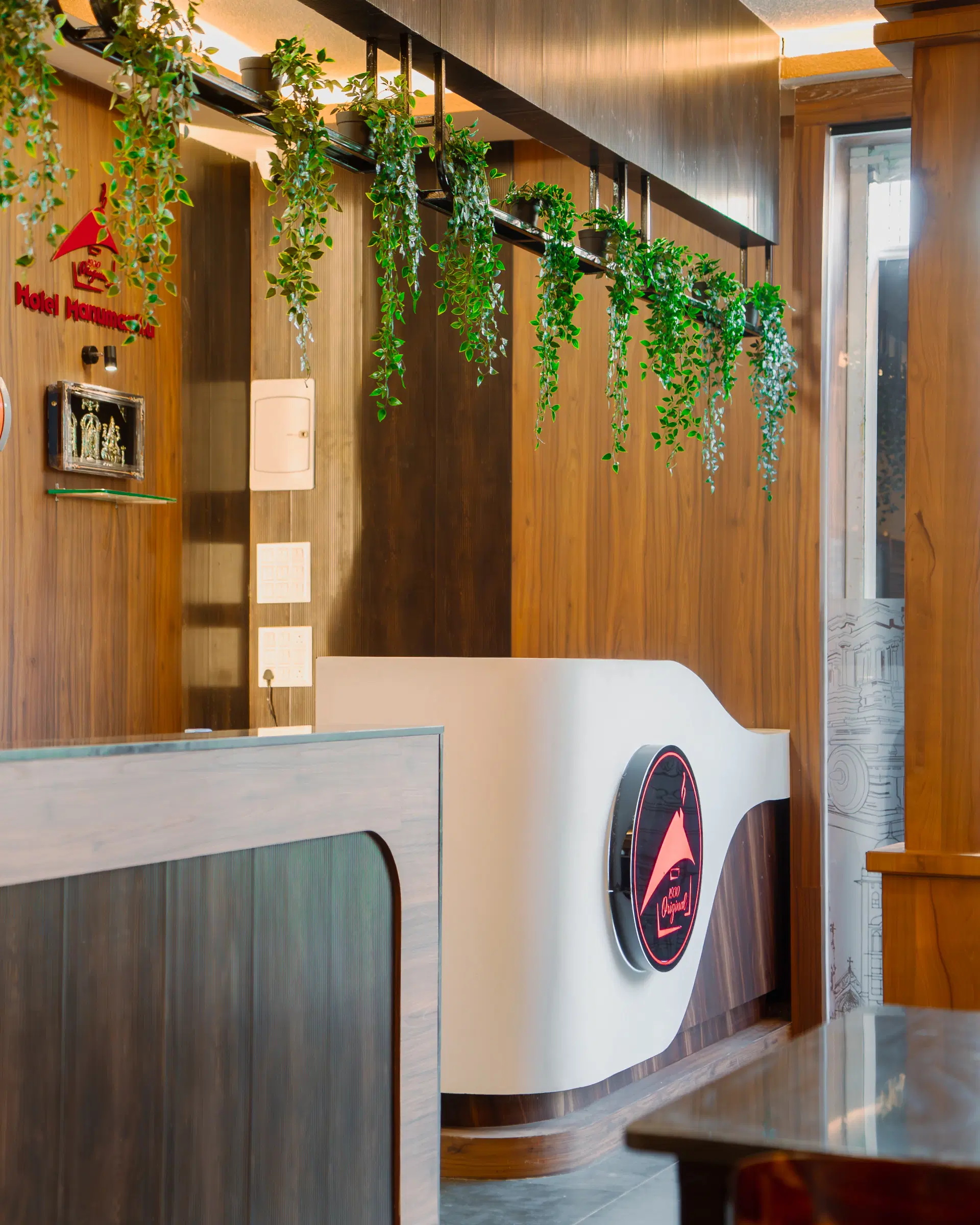 Hotel Hanumanthu Walkthrough